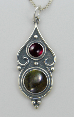 Sterling Silver Romantic Necklace Spectrolite And Garnet